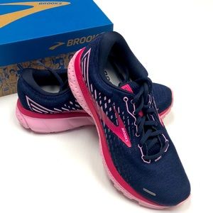 Brooks Ghost 13 women’s size 7